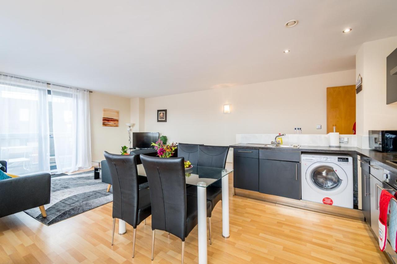 Spacious City 2 Bed, 2 Bath, Free Parking & Wifi 谢菲尔德 外观 照片